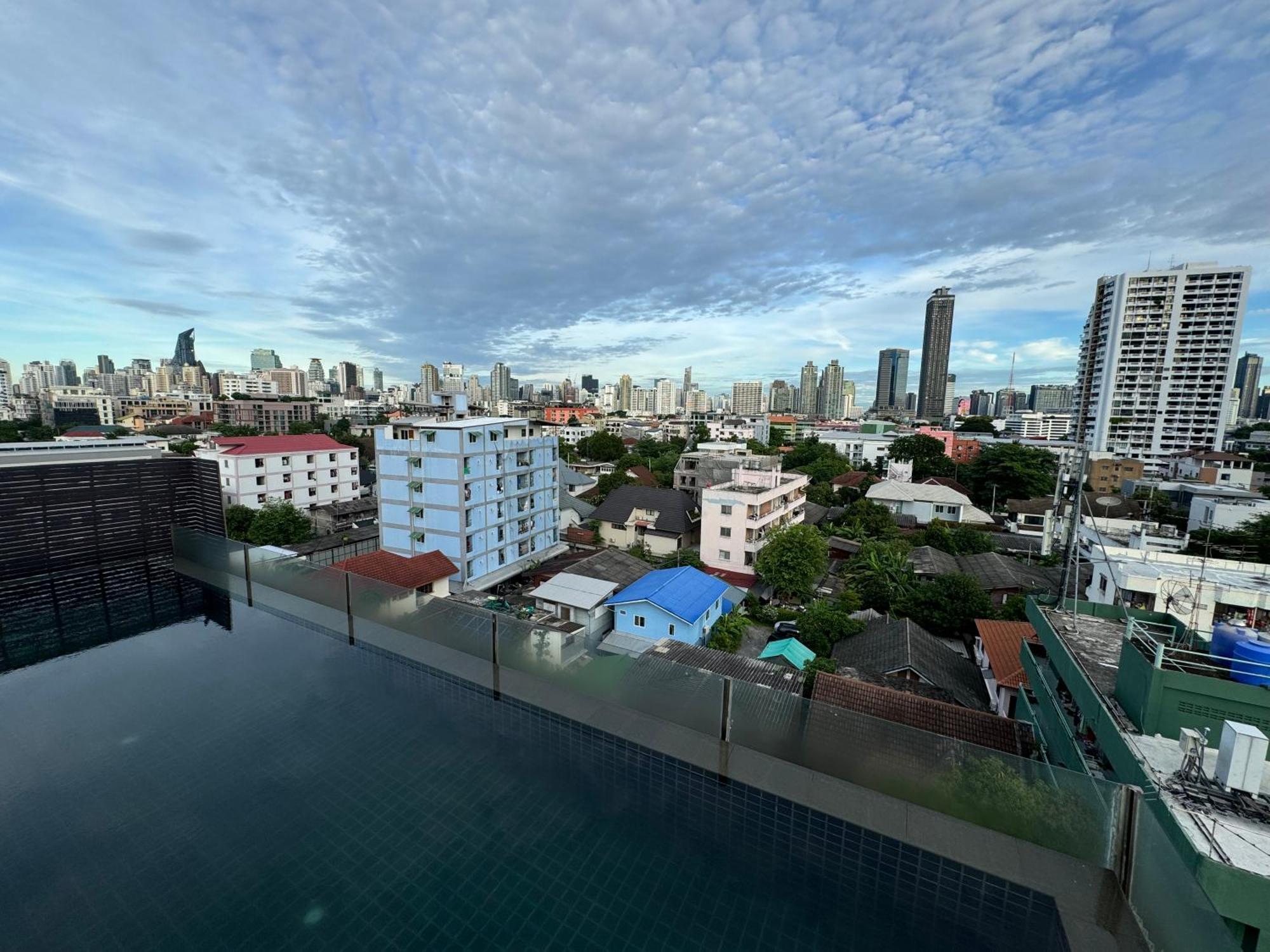 W8 Condo, Floor Luxe 3 Bedroom Penthouse, Hip Area, 5 Mins From Thonglo Bts Station * Bangkok