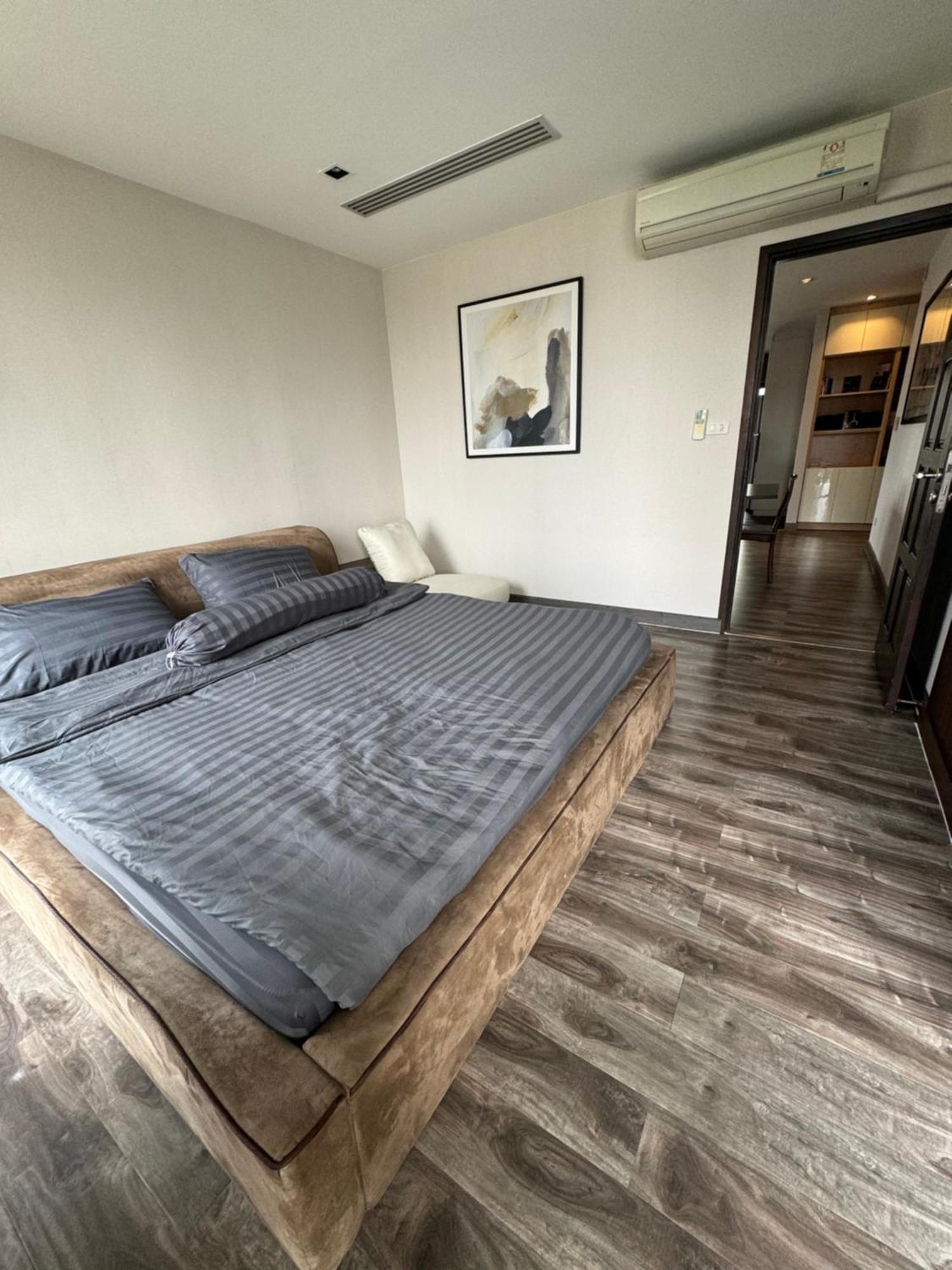 W8 Condo, Floor Luxe 3 Bedroom Penthouse, Hip Area, 5 Mins From Thonglo Bts Station 公寓 *